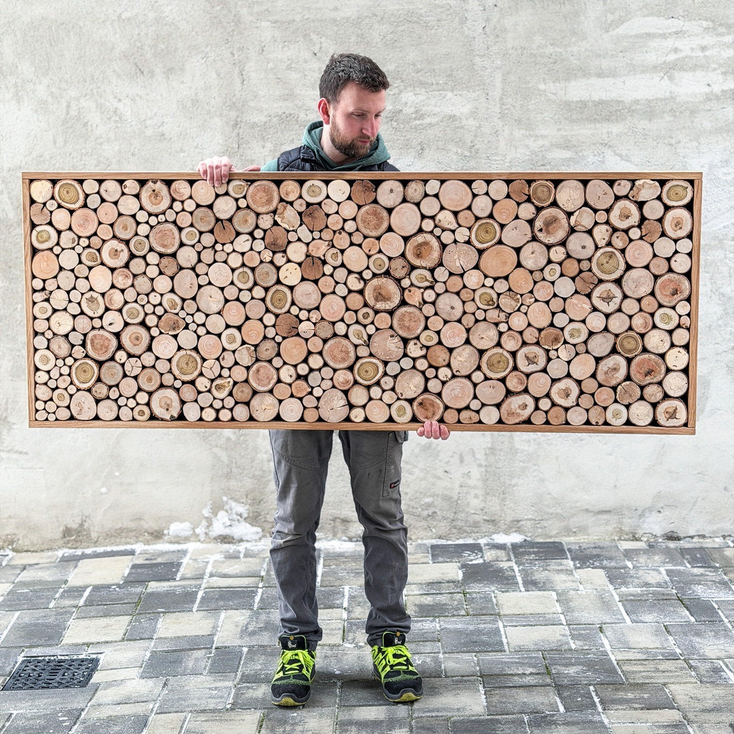 Dřevěný obraz z kulatin